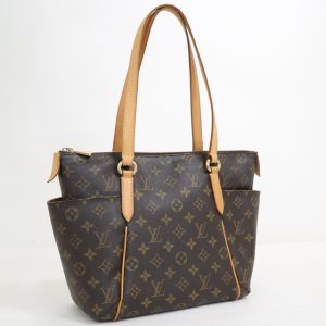 2000803256100161 1 Louis Vuitton Westminster GM Damier Tote Bag Brown