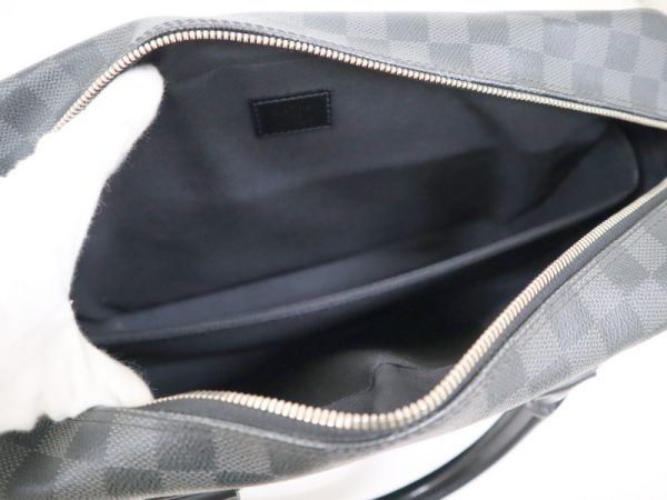 2000803256600307 5 Louis Vuitton Ikar bag Damier Graphite Black