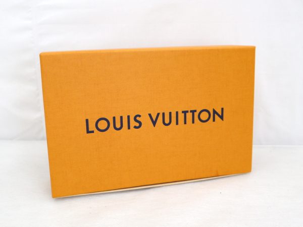 2001017256100044 10 Louis Vuitton Portefeuille Sara Wallet Epi Rose Ballerine M62986