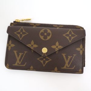 2001017256100371 1 Louis Vuitton Twist MM Printed Calf Leather Shoulder Bag