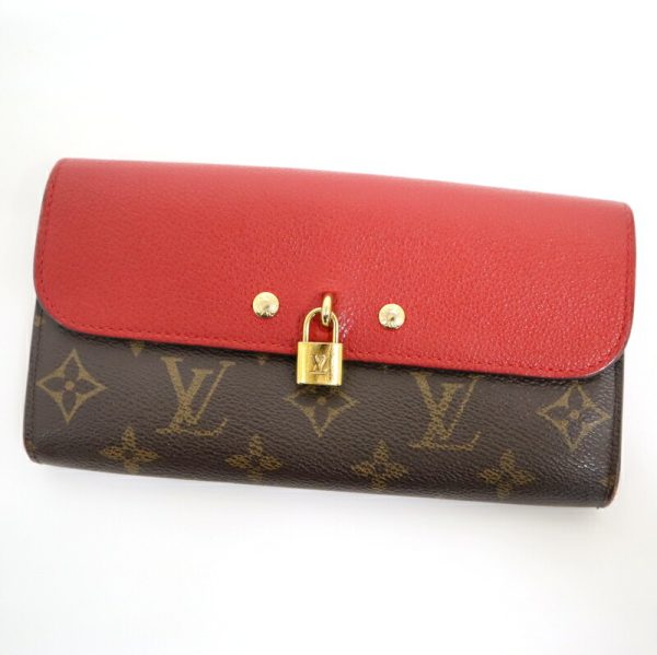 2001017256500556 1 Louis Vuitton Portefeuil Venus Monogram Sleeve