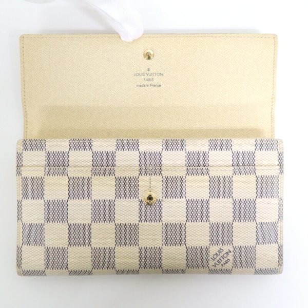 2001017256500736 4 Louis Vuitton Portefeuil Damier Azur White