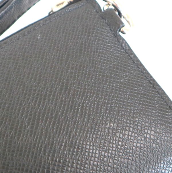 2001017256600343 4 Louis Vuitton Taiga Zippy Dragonne L shaped long wallet Noir Black