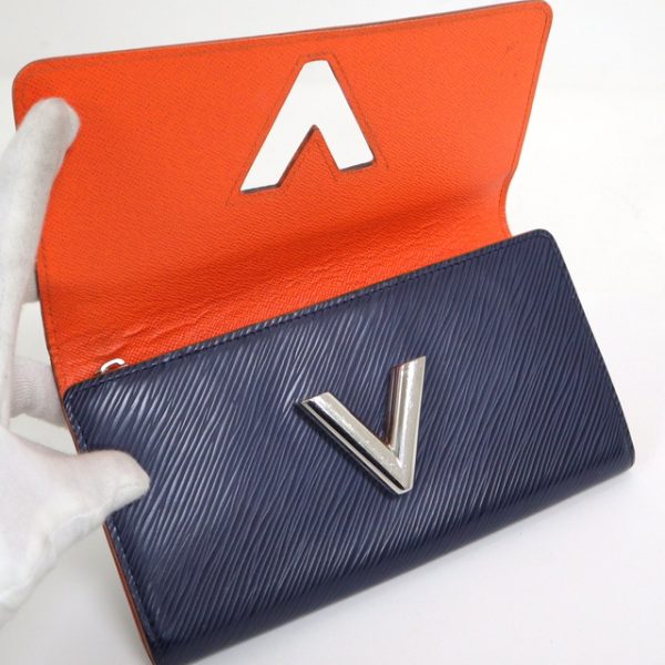 2001198255600071 3 Louis Vuitton Portefeuille Twist BifLong Wallet Blue Epi