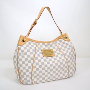 2001198255600118 1 Louis Vuitton Bumbag Outdoor Body Bag Taigarama Antarctica White Leather