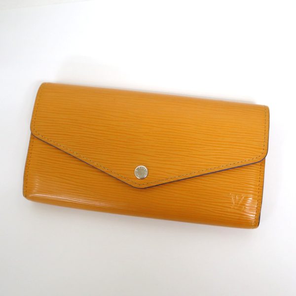 2001198256800070 1 Louis Vuitton Portefeuille Sarah BifLong Wallet Epi Saffron