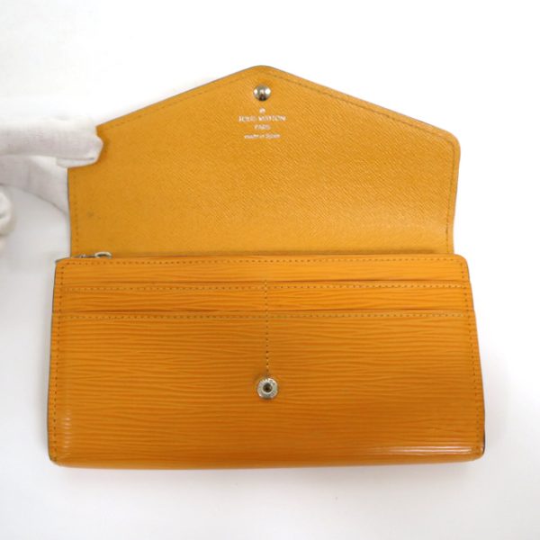 2001198256800070 4 Louis Vuitton Portefeuille Sarah BifLong Wallet Epi Saffron