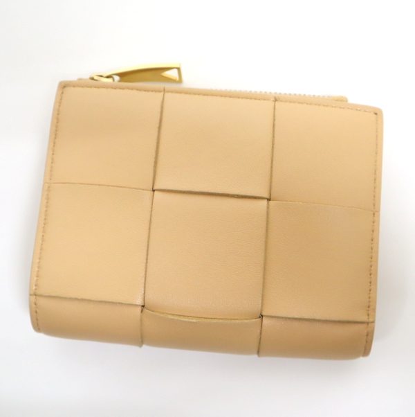 2009512256300451 1 Bottega Veneta Wallet Maxi Intrecciato Beige