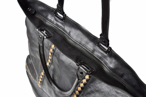 201031 10 bv 7 Bottega Veneta Tote Bag Intrecciato Black