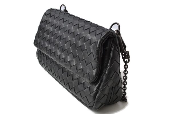 201031 24 bv 2 Bottega Veneta Clutch Bag Shoulder Chain Black