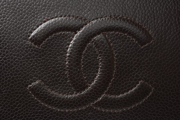 201115 ch 13 6 CHANEL Long Wallet Coco Mark Caviar Skin Brown