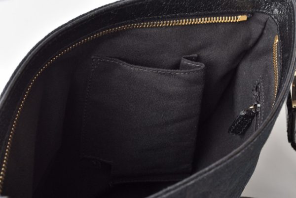 201122 2 11 g 11 Gucci Messenger Bag GG Black