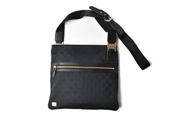 201122 2 11 g 3 Gucci Messenger Bag GG Black