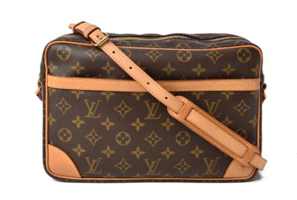 201215 16 lv 3 Louis Vuitton Trocadero Shoulder Bag Monogram Brown