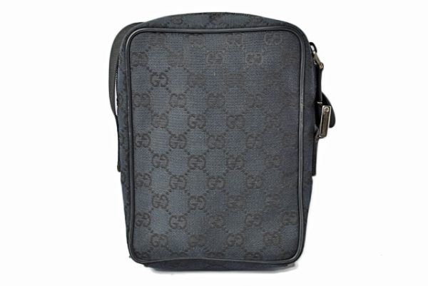 201215 31 g 3 Gucci Messenger Bag GG Black