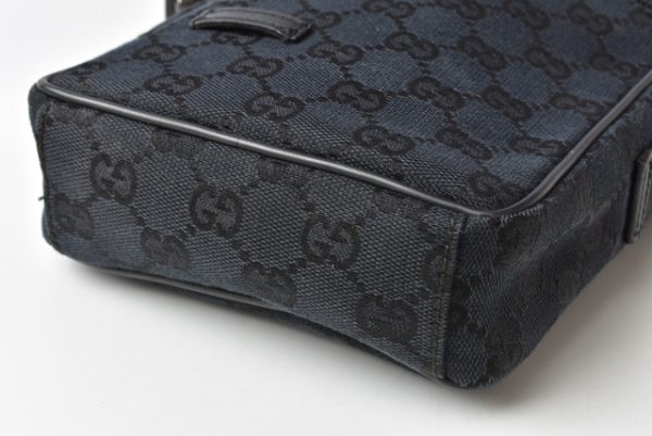 201215 31 g 8 Gucci Messenger Bag GG Black