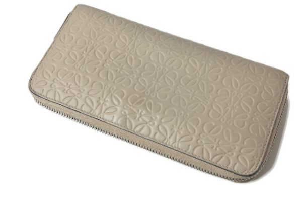 201225 5 lo 2 Loewe Long Wallet Calfskin Sand