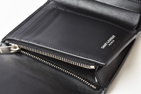 201225 635 03 8 Saint Laurent Mini Wallet Monogram Studs Black