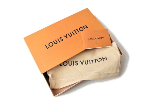 201229 18 lv 10 Louis Vuitton Zippy Wallet Monogram Grenade