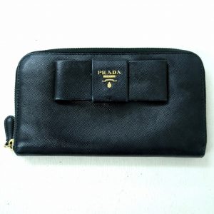 20240616 124403461 Christian Louboutin Medium Handbag Crossbody Calfskin Black