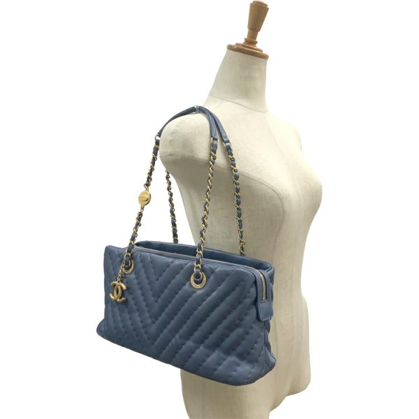 21 148 19 Chanel V Stitch Chevron Chain Tote Bag Lambskin Blue