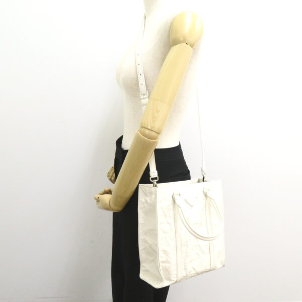 2101217611367 5 Prada 2Way Antique Shoulder Bag White