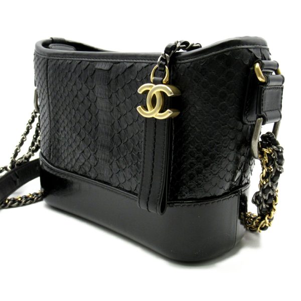 2101217810043 2 Chanel Gabriel De Chain Shoulder Python Black