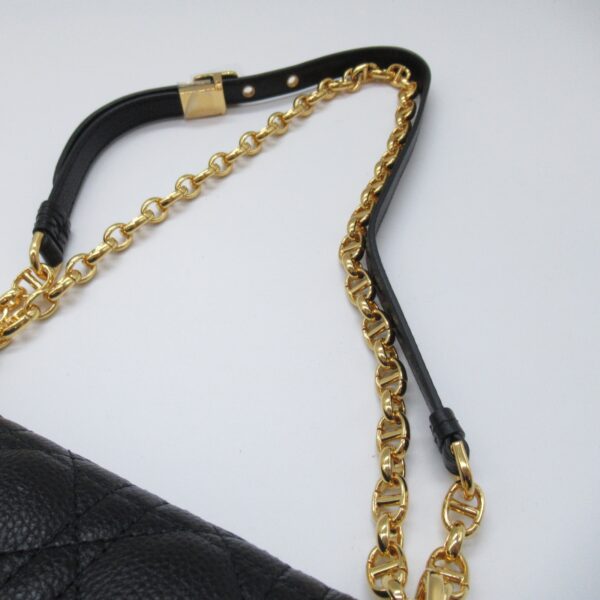 2101217813679 11 Dior Chain Shoulder Bag Black