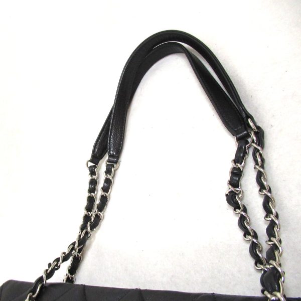 2101217849708 7 Chanel Chain Tote Caviar Skin Black