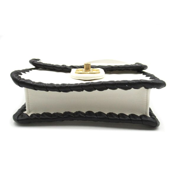 2101217950084 4 Chanel Chain Shoulder Bag White Black