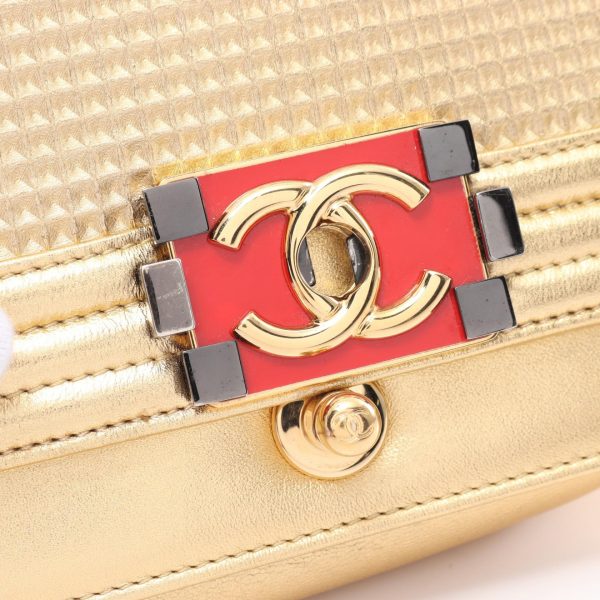 2101217990684 6 Chanel Boy Shoulder Bag Red