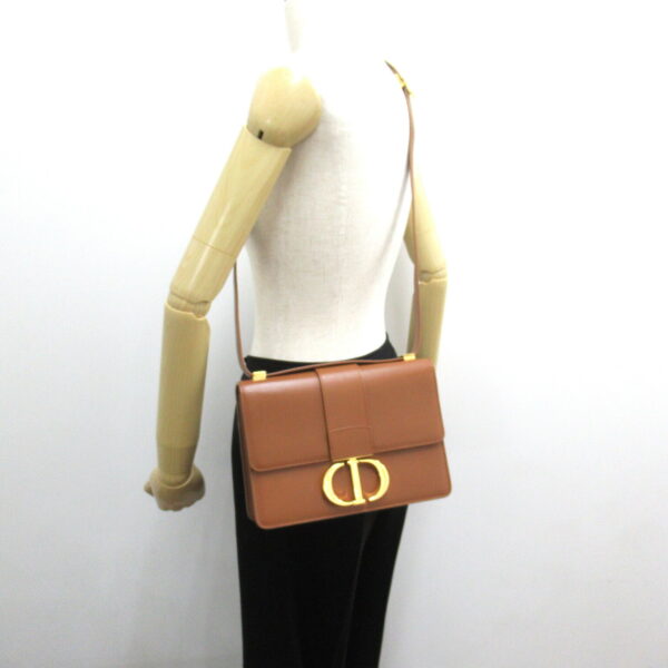 2101218029680 6 Dior 30 Montaigne Shoulder Bag Brown