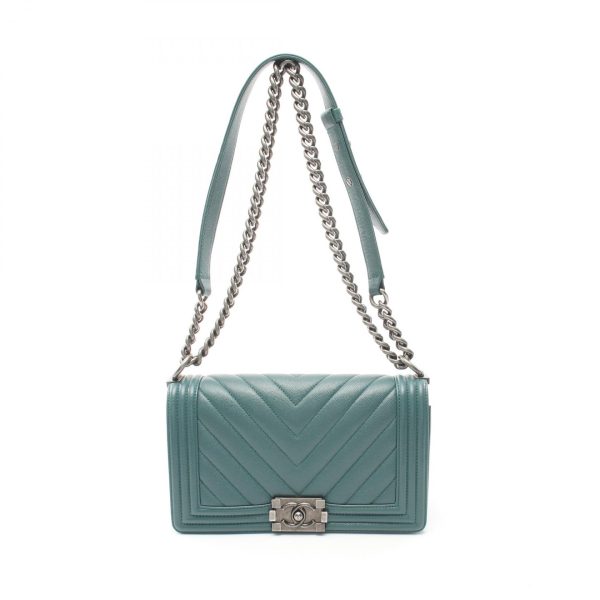 2101218085839 1 Chanel Boy Chevron Bag Caviar Skin Green