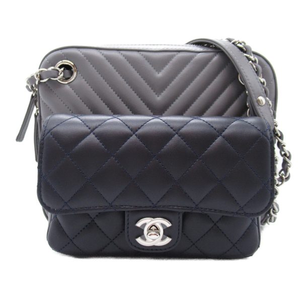 2101218092516 4 Chanel Matelasse V Stitch Shoulder Bag Black Blue