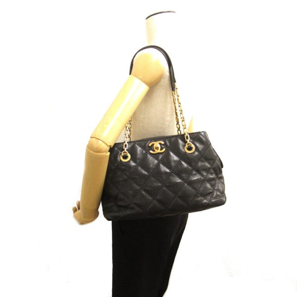 2101218092714 6 Chanel Chain Tote Bag Black