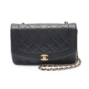 2101218119831 1 Chanel Boy Chanel Chain Shoulder Bag