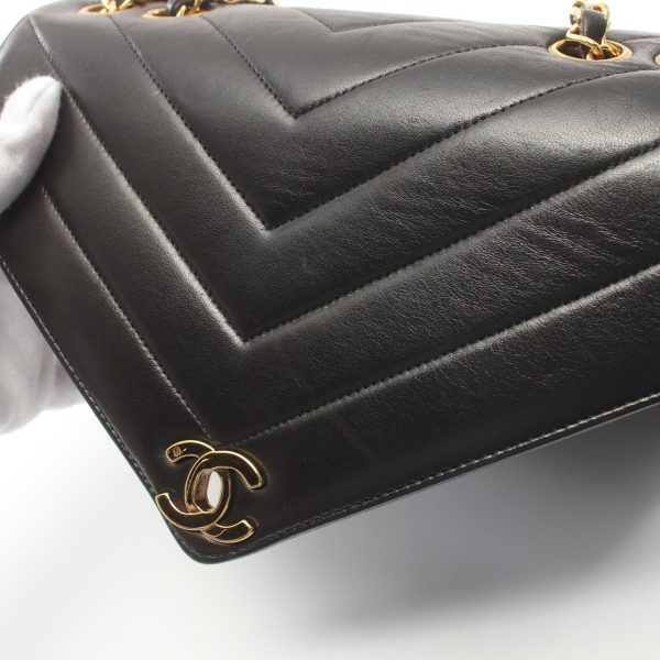 2101218141801 7 Chanel V Stitch Chevron Mademoiselle Bag Black