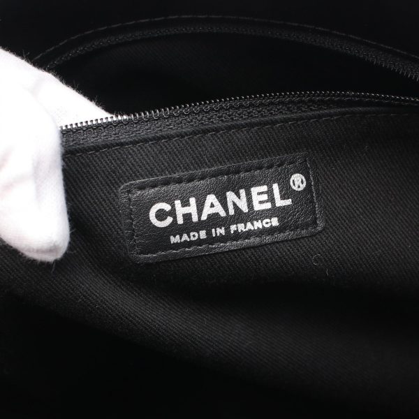 2101218143287 4 Chanel Ultra Stitch Shoulder Bag Black