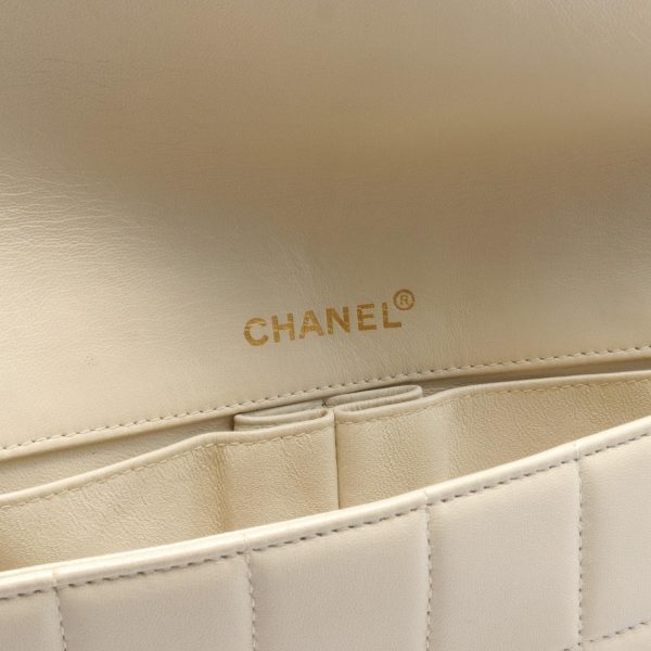 2101218147155 4 Chanel Chocolate Bar Shoulder Bag Ivory