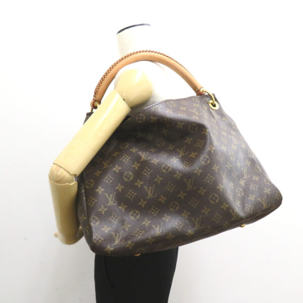 2101218167030 5 Louis Vuitton Artsy MM Handbag Monogram Brown