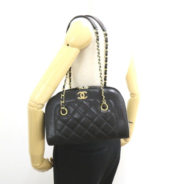 2101218192353 5 Chanel Chain Lambskin Shoulder Bag Black