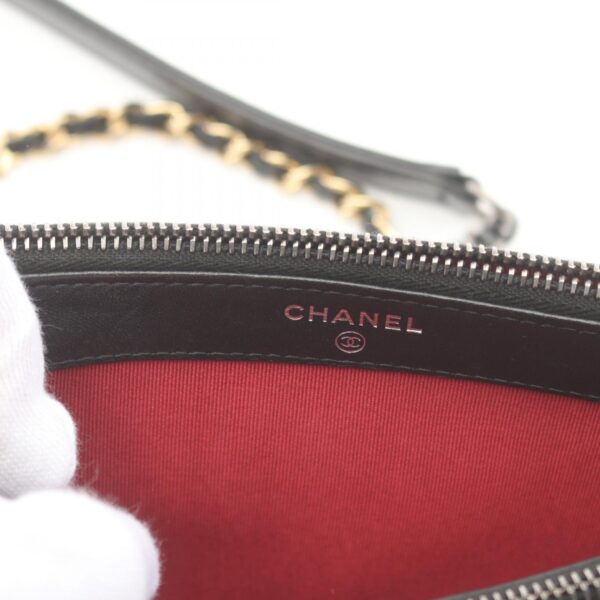 2101218192629 4 Chanel Gabriel Shoulder Bag Black