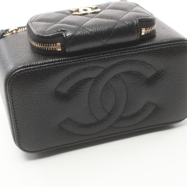 2101218229806 7 Chanel Caviar Skin Shoulder Bag Black