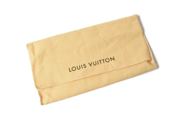 210122 01 lv 10 Louis Vuitton Zippy Wallet Long Monogram Empreinte Tourtrail