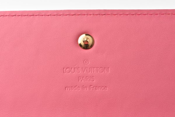 210122 06 lv 5 Louis Vuitton Porte Tresor Wallet TrifVernis Framboise