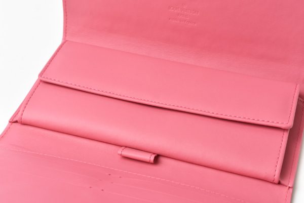 210122 06 lv 6 Louis Vuitton Porte Tresor Wallet TrifVernis Framboise