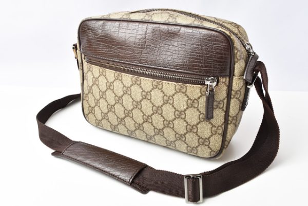 210225 09 g 2 Gucci Shoulder Bag GG Brown Beige