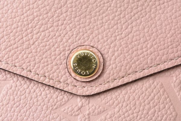 210225 19 lv 3 Louis Vuitton Sara Wallet Long Monogram Empreinte Rose Poudre