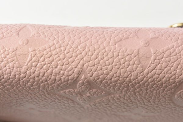 210225 19 lv 6 Louis Vuitton Portefeuille Sara Empreinte Rose Poudre Pink