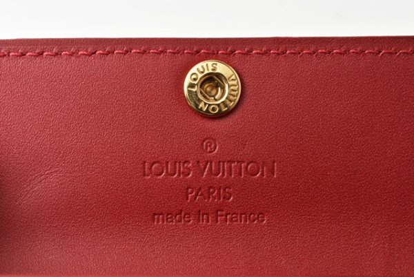 210225 22 l 5 Louis Vuitton Mini Wallet Ludlow Vernis Pomme dAmour